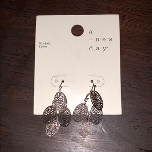 NWT rose gold earrings